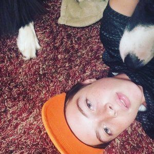 Meet your Posher, Max